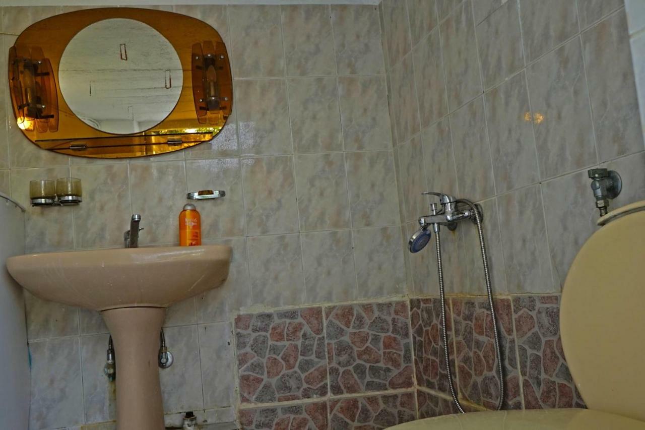 Villa Fofo - Beautiful Sea Front Villa With 650M2 Garden Nea Kallikrateia Kültér fotó